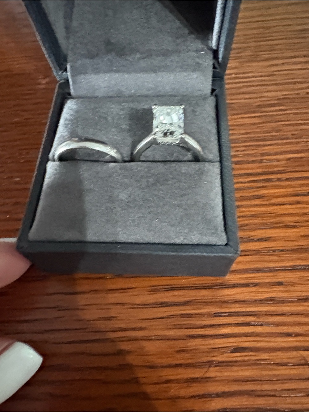 Wedding Ring Set with 2ct lab diamond.